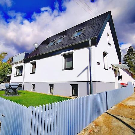 Ferienhaus Moni Gunningen Екстериор снимка